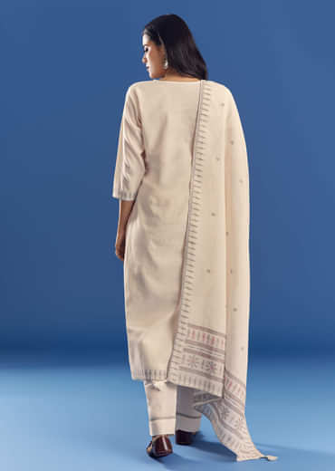 Ivory Thread Weave Mul Cotton Kurta Set With Dupatta