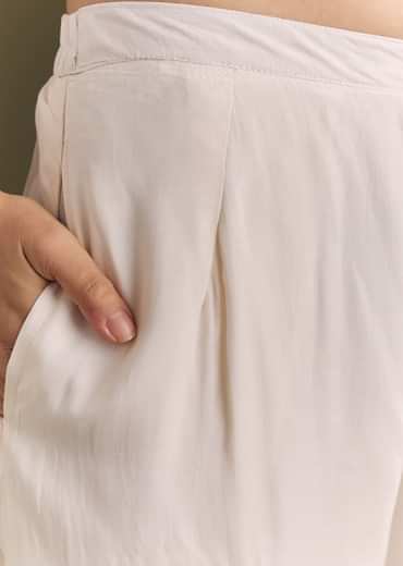 Ivory White Resham Embroidered Kurta Pant With Beaded Neckpiece