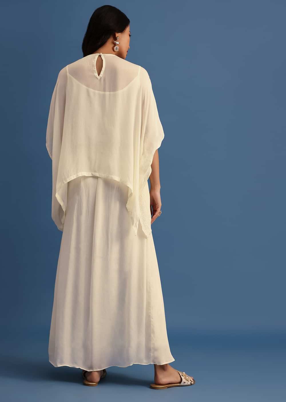 Ivory Georgette Skirt And Cape In Resham Work