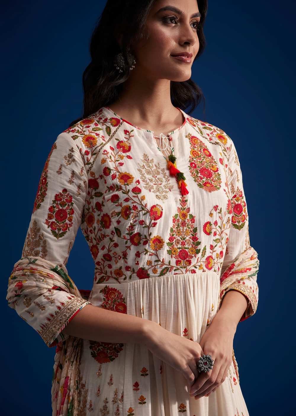Ivory Linen Kurta Set With Floral Resham Work