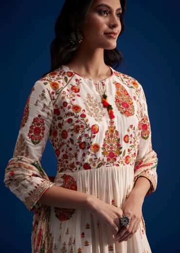 Ivory Linen Kurta Set With Floral Resham Work