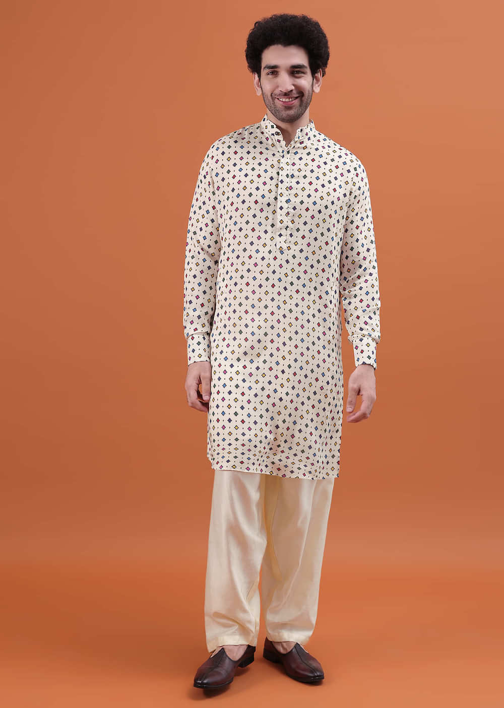Ivory Patola Printed Kurta Jacket Set For Men