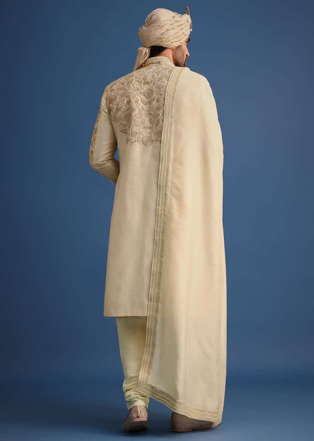 Ivory Zari Embroidered Sherwani Suit