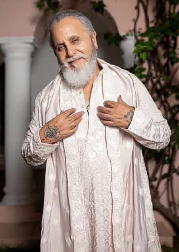 Lavender Kurta Pant Set With Dupatta In Resham Work For Men