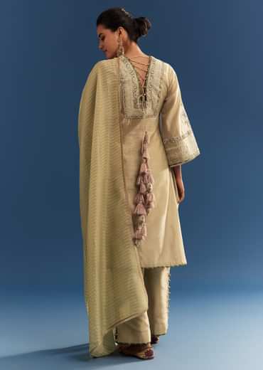 Light Green Chanderi Kurta Set With Organza Dupatta And Tassel Tie-Up Back