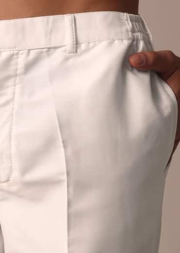 Lush Green Linen Kurta With Intricate Yoke Work