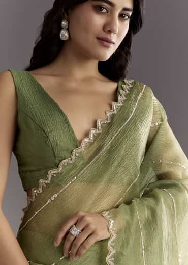 Mehendi Green Crushed Tissue Saree With Embroidered Scallop Border
