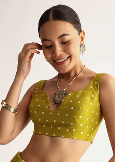 Mehendi Green Patola Printed Georgette Saree With Scallop Border