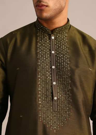 Mehendi Green Silk Kurta Pant Set With Mandarin Collar