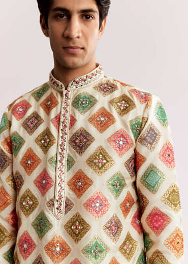 Multi Silk Kurta Set With Geometric Print