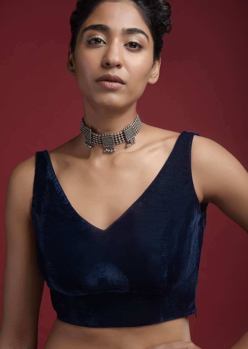 Navy blue Sleeveless Blouse With Leaf Shaped Neckline Online - Kalki Fashion