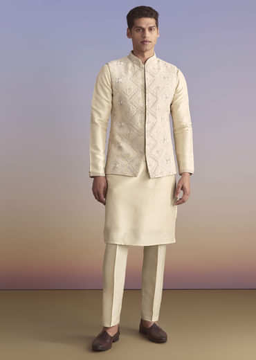 Off White Banarasi Silk Kurta Jacket Set For Men With Embroidery