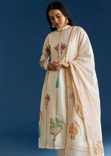 Off White Block Print Anarkali With Gotta Lace Neckline And Dupatta