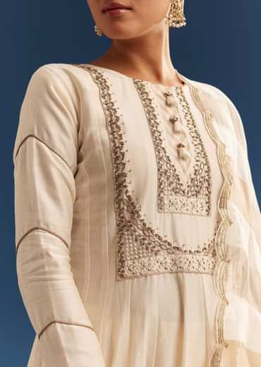 Off White Chanderi Layered Kurta Set With Banarasi Tissue Dupatta
