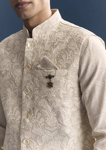 Off White Kurta Jacket Set For Men With Resham Work