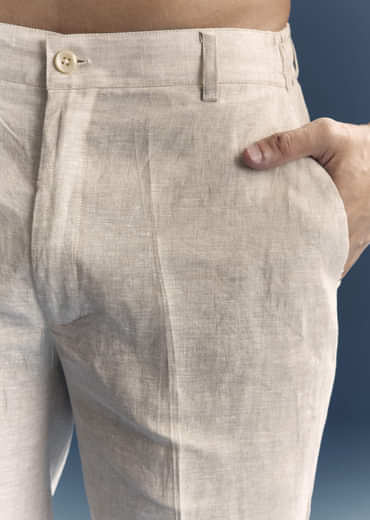 Off White Kurta Jacket Set For Men With Resham Work