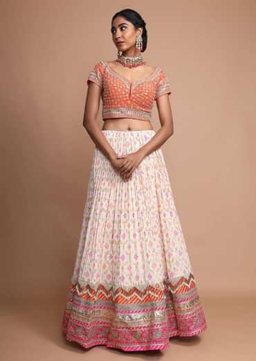Off White Lehenga With Bandhani Print, Weaved Design And Heavy Gotta Work Border