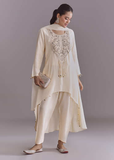 Off White Silk Kurta Set With Embroidery