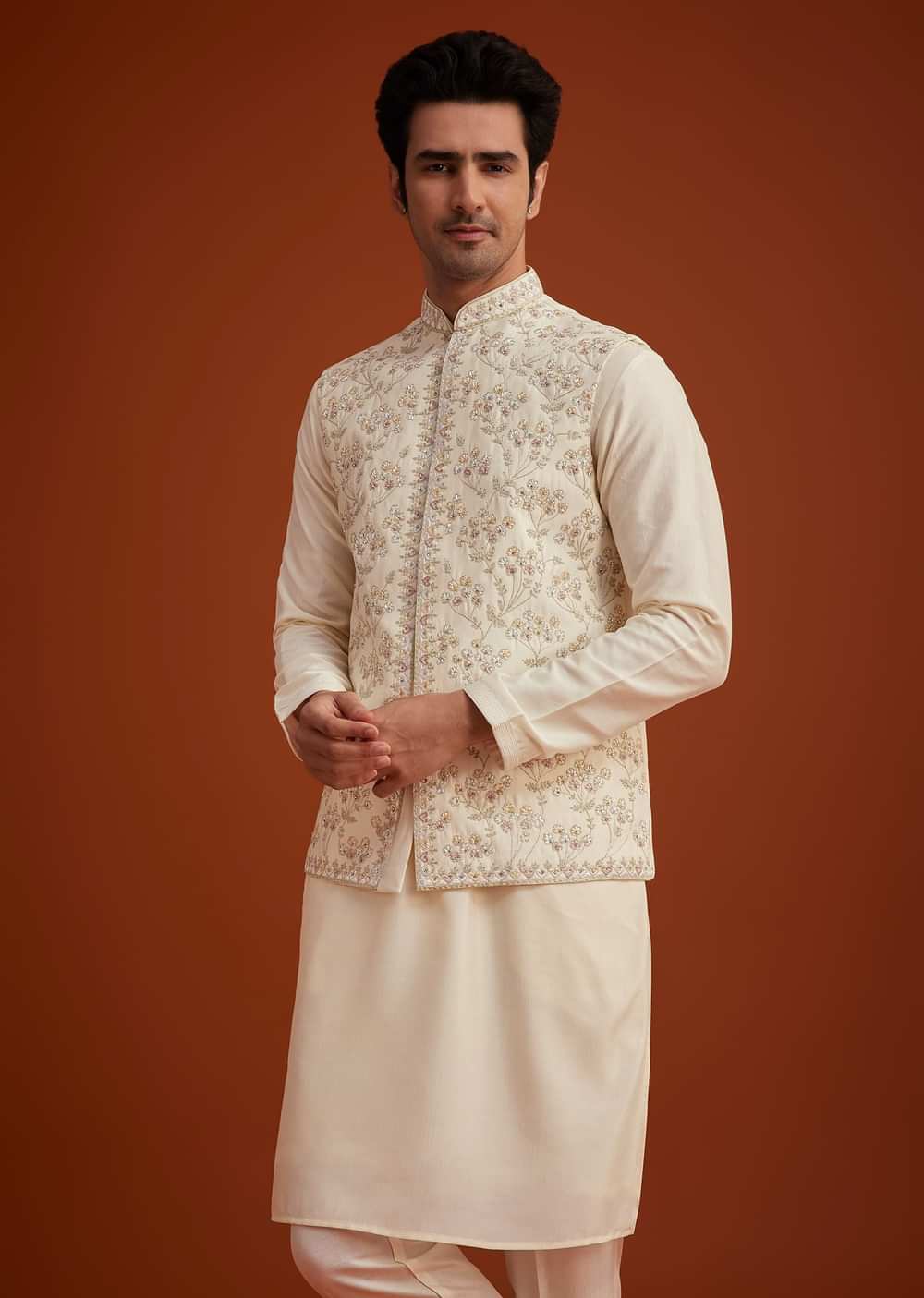 Off White Cotton Silk Jacket Set With Floral Zari Work