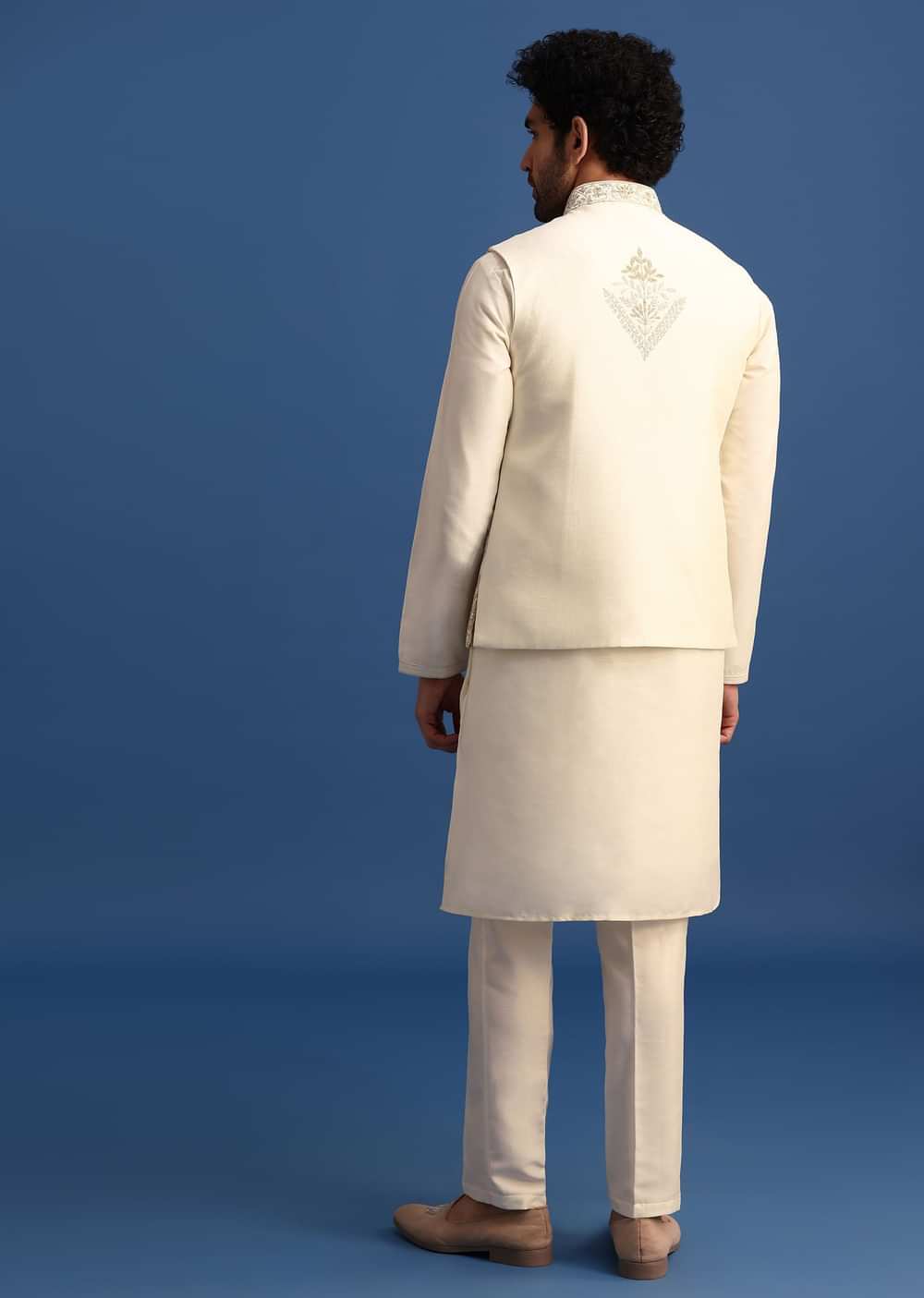 Off White Kurta Jacket Set With Zari Embroidery For Men