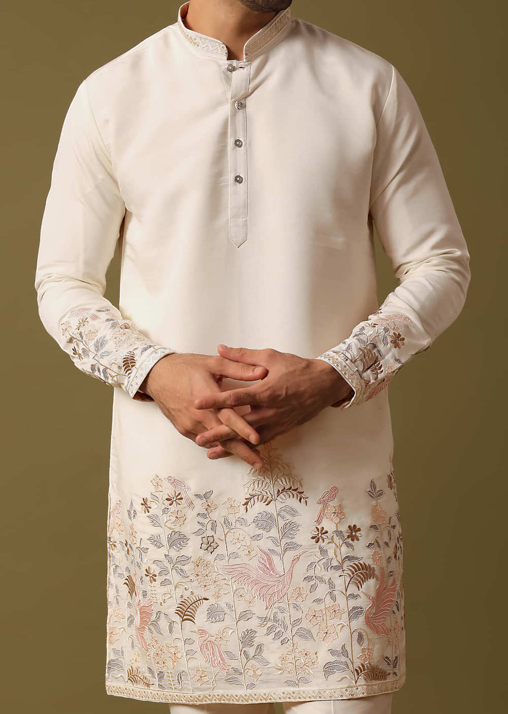 Off White Kurta Set In Resham Work For Men