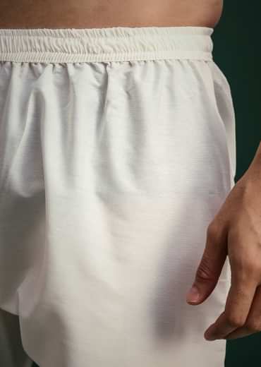 Off White Silk Threadwork Sherwani Suit With Dupatta And Mala