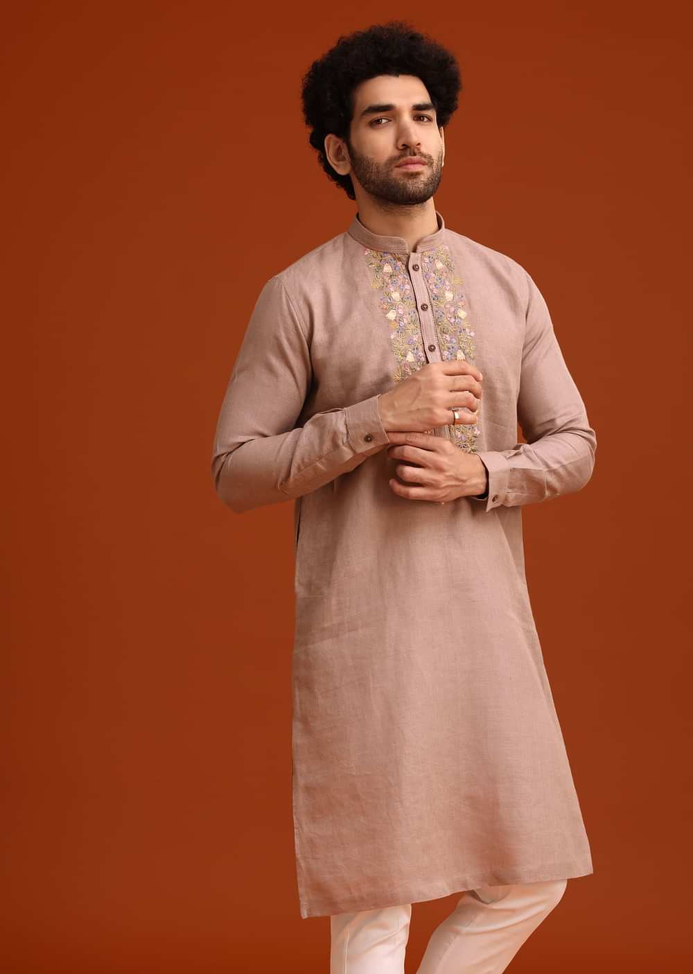 Onion Pink Floral Resham Hand Embroidered Kurta Set In Linen