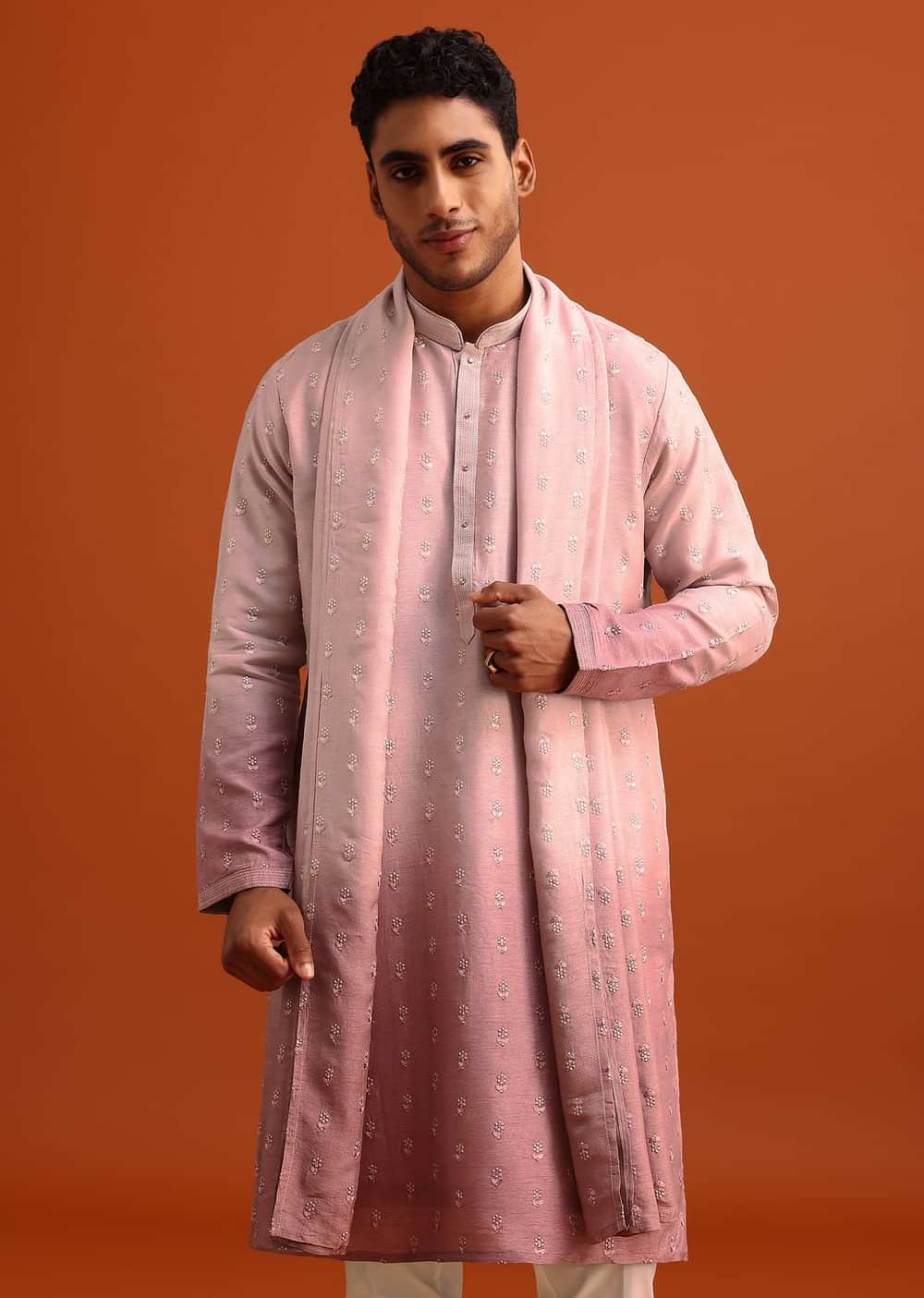Onion Pink Ombre Kurta Set In Raw Silk With Butti Work
