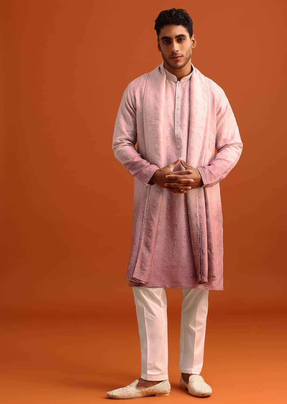 Onion Pink Ombre Kurta Set In Raw Silk With Butti Work