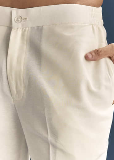 Orange Silk Textured Kurta Set For Men With Resham Work