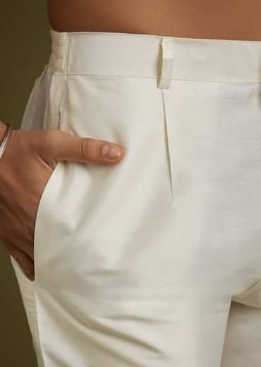 Peach Silk Blend Kurta Set With Mirror Work