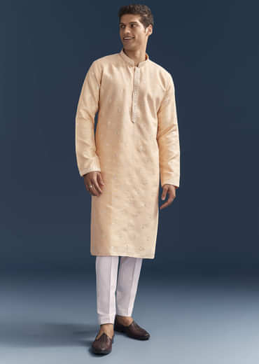 Peach Silk Textured Kurta Set For Men With Thread And Mirror Work