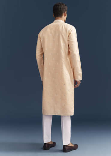 Peach Silk Textured Kurta Set For Men With Thread And Mirror Work