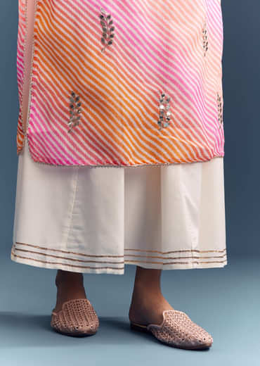 Pink Cotton Kurti With Leheriya Print And Gota Work