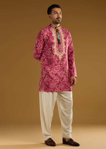 Pink Cotton Silk Kurta Set For Men With Hand Dyed Bandhani Print