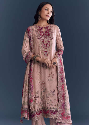 Pink Crepe Kurta Set With Indie Print And Zari Work