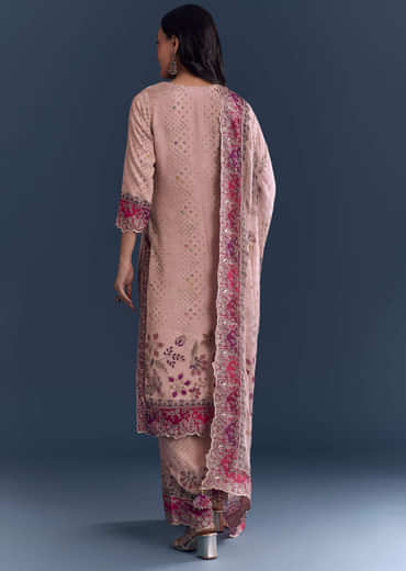 Pink Crepe Kurta Set With Indie Print And Zari Work