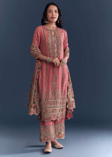Pink Crepe Kurta Set With Indie Print And Zari Embroidery
