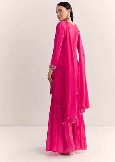 Pink Dola Silk Kurta Set With Zardosi And Choker Dupatta