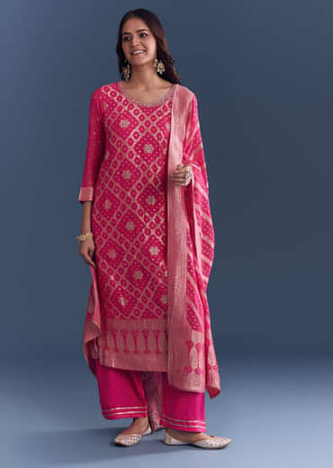 Pink Georgette Kurta Set With Bandhani Print And Jacquard Weave