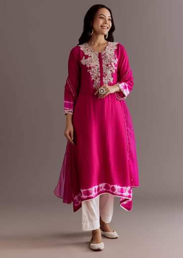 Pink Silk Moti Embroidered Kurta Set With Organza Dupatta