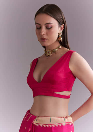 Pink Silk Muniya Paithani Saree With Multicolour Floral Motifs