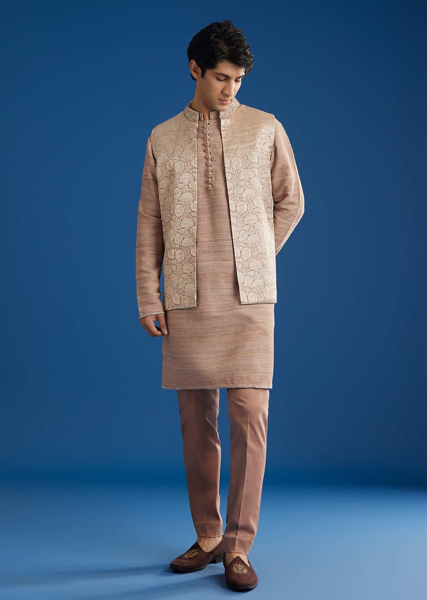 Peach Banarasi Kurta Set With Salli And Katsana Jacket