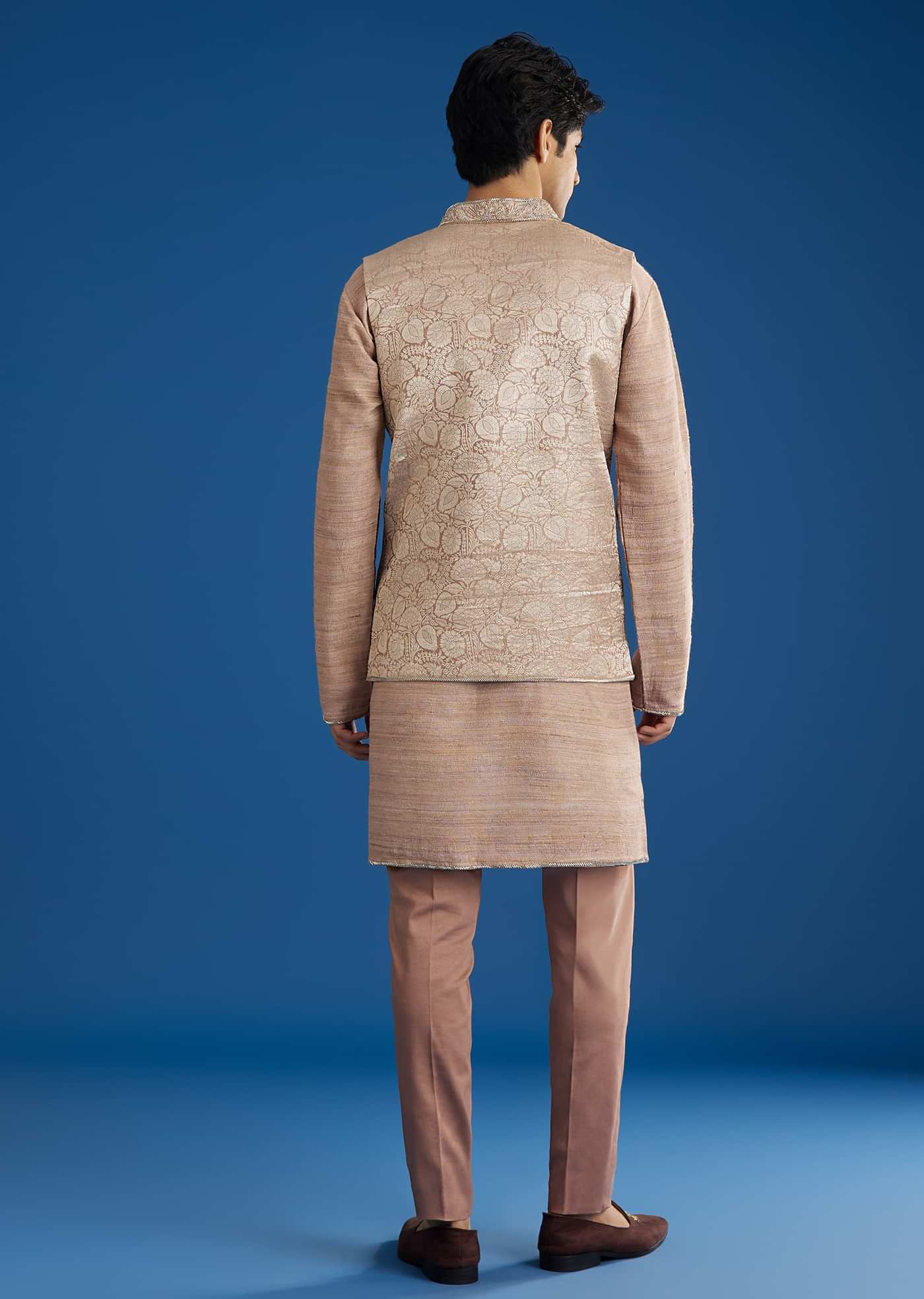 Peach Banarasi Kurta Set With Salli And Katsana Jacket