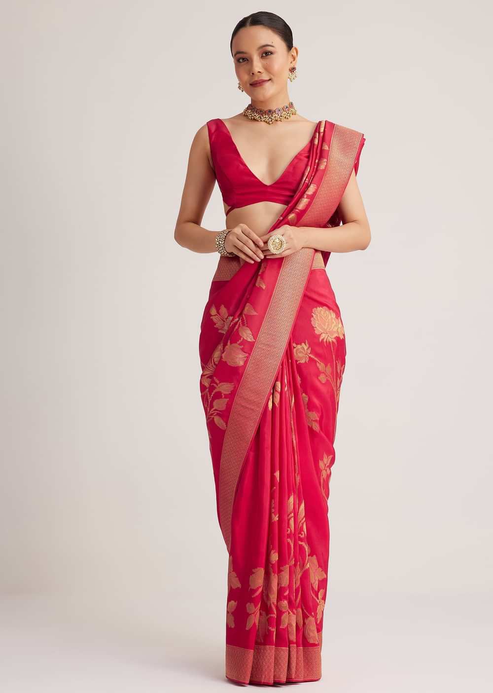 Fusia Pink Dola Silk Saree With Woven Floral Motifs
