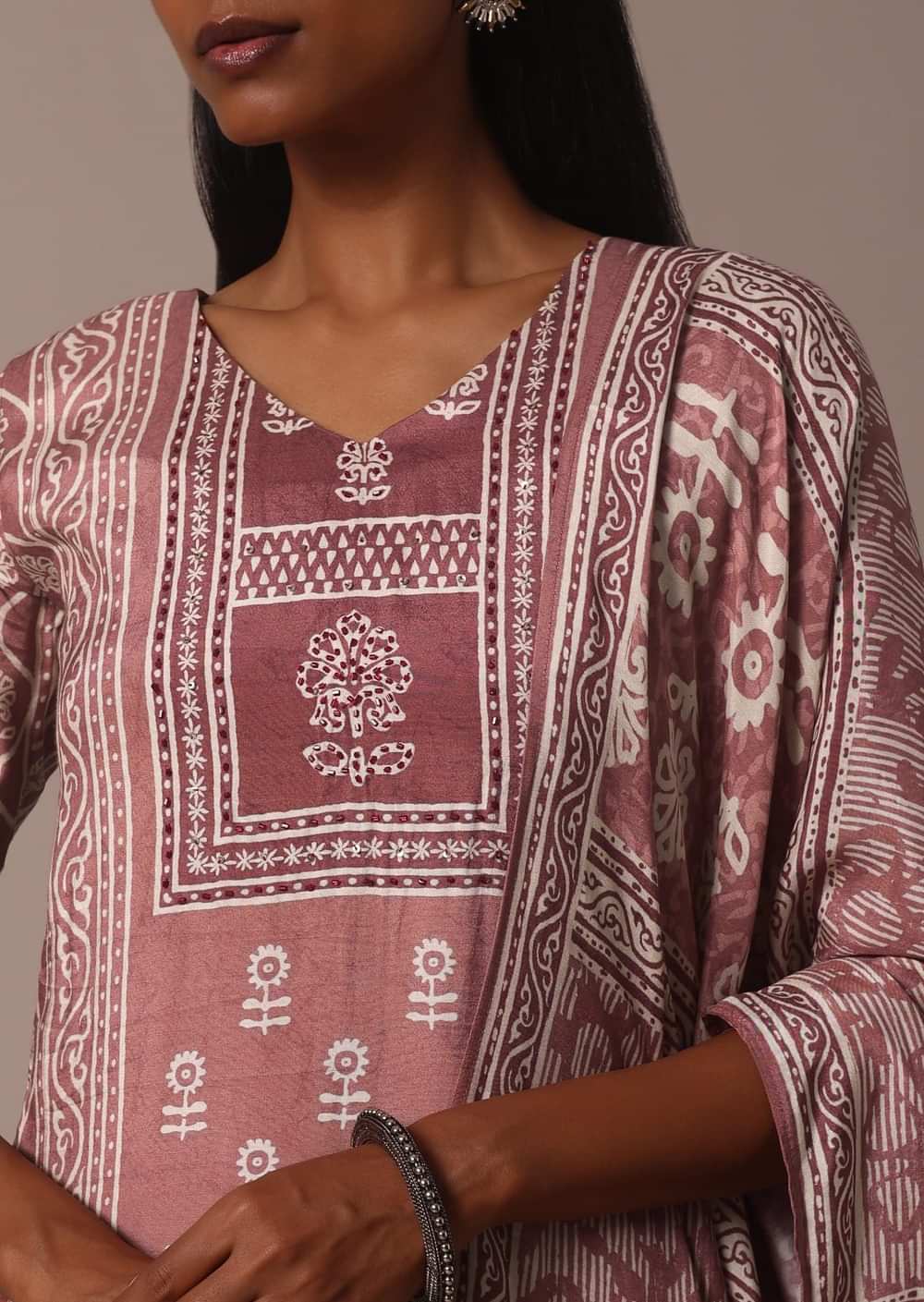 Pink Printed Kurti Pant Set With Embroidered Detail