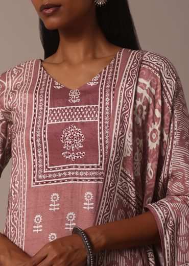 Pink Printed Kurti Pant Set With Embroidered Detail