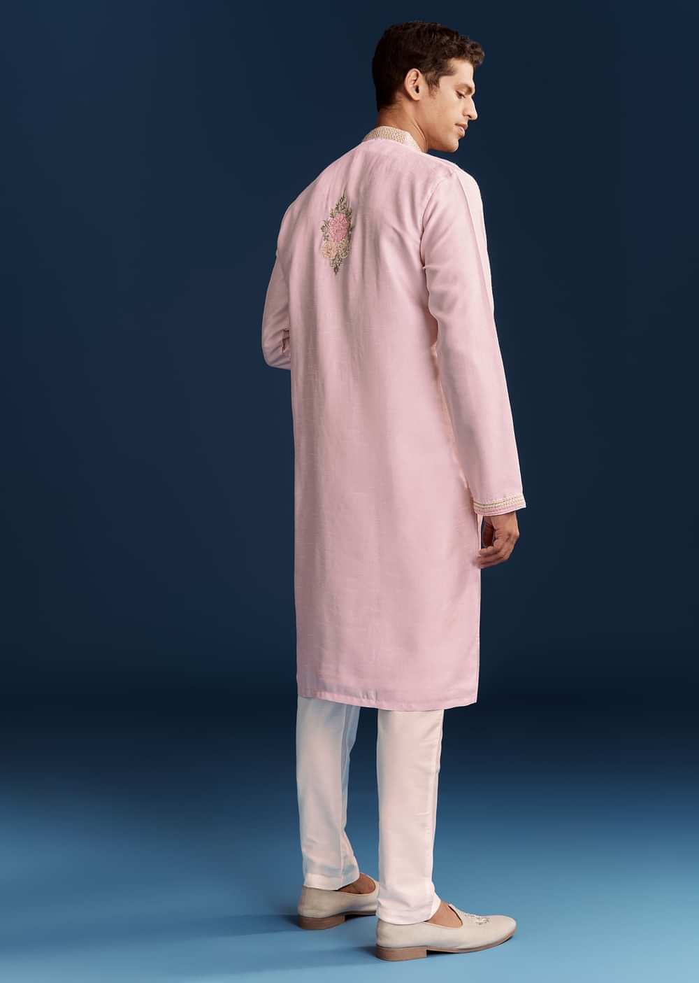 Pink Silk Flroal Printed Kurta Set With Resham Work