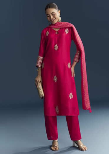 Pink Silk Kurta Set With Gotta Work