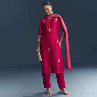 Pink Silk Kurta Set With Gotta Work